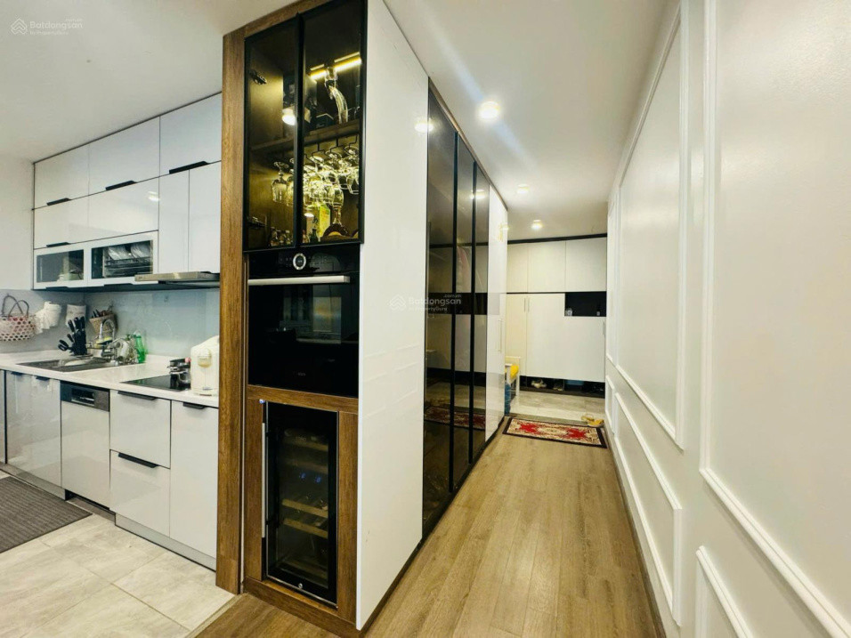 Cần bán 3PN diện tích 121m² - FLC 265 Cầu Giấy NT full hướng mát giá 14 tỷ