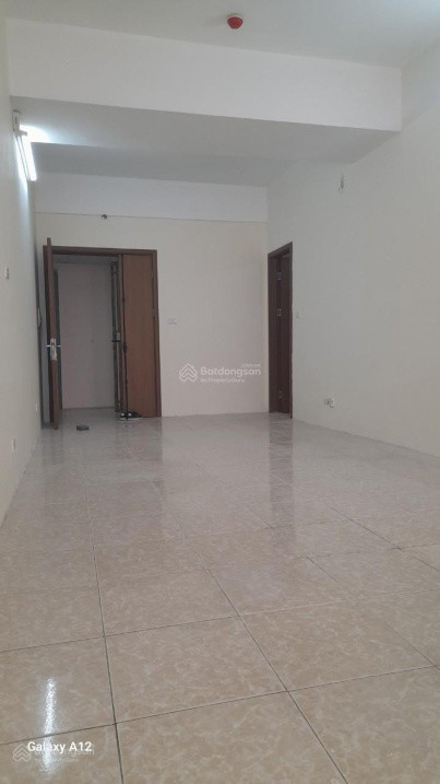 Cần bán căn 2N2W - 58.5m2 - tòa 30T Nam Trung Yên nguyên bản - có sổ. Giá 5.3 tỷ