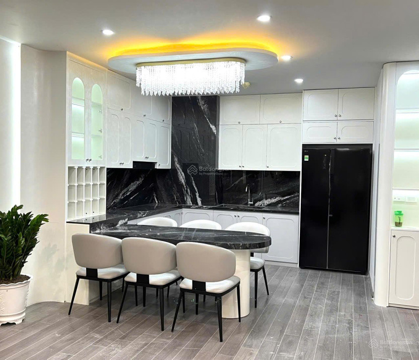 Gia đình bán căn 3PN2WC - HPC Landmark 107m2 Full đồ đẹp giá 7.86 tỷ có TL