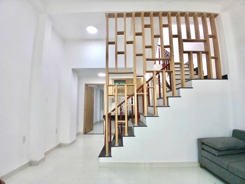 Bán nhà Thủ Đức, Linh Xuân, đường Số 9, 54m2, 2 tầng, 3PN, SH, 4.29  tỷ
