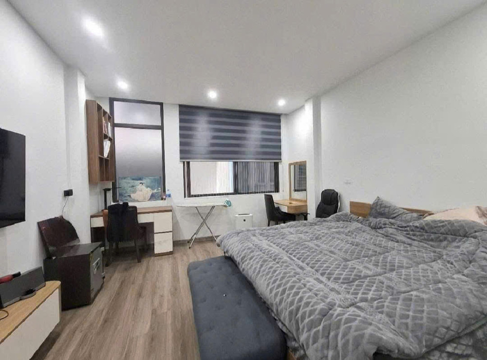 BÁN NHÀ GIA QUẤT LONG BIÊN,NHÀ ĐẸP-Ở LUÔN-NGÕ RỘNG-69M NHỈNH 8 TỶ(TL)