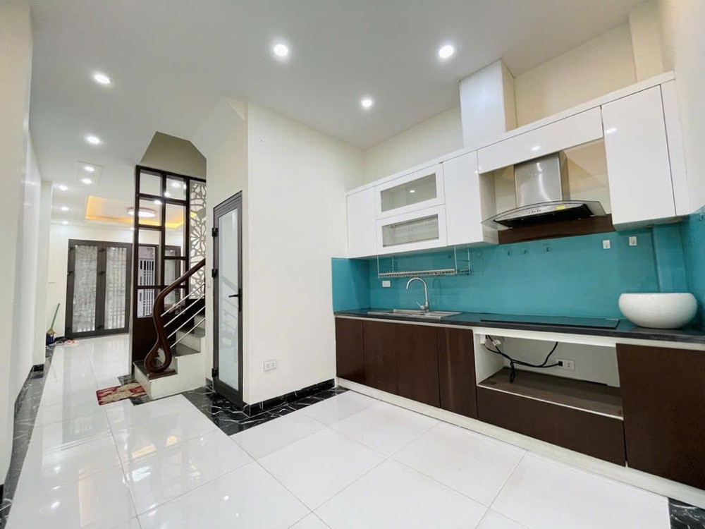 BÁN NHÀ NGỌC THỤY ĐẸP  LONG LANH - NGÕ THÔNG ,  40M² GIÁ HƠN 7 TỶ