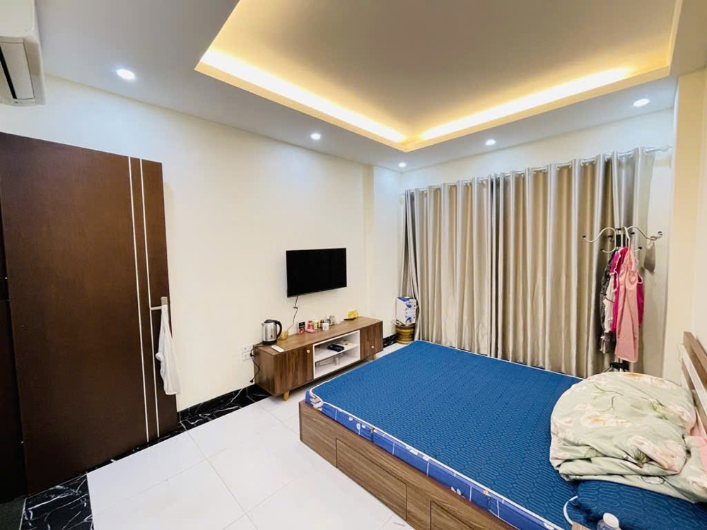 BÁN NHÀ NGỌC THỤY ĐẸP  LONG LANH - NGÕ THÔNG ,  40M² GIÁ HƠN 7 TỶ