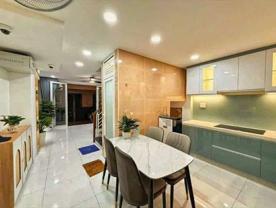 Cho Thuê Nhà Nguyễn Cửu Vân, P.17, Q.Bình Thạnh - 6PN - Đầy Đủ Nội Thất - 25 Triệu