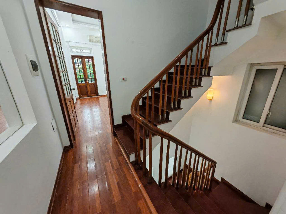 Hiếm nhà Thụy Khuê 58m² 4 tầng 2 mặt thoáng giá 10.2 tỷ