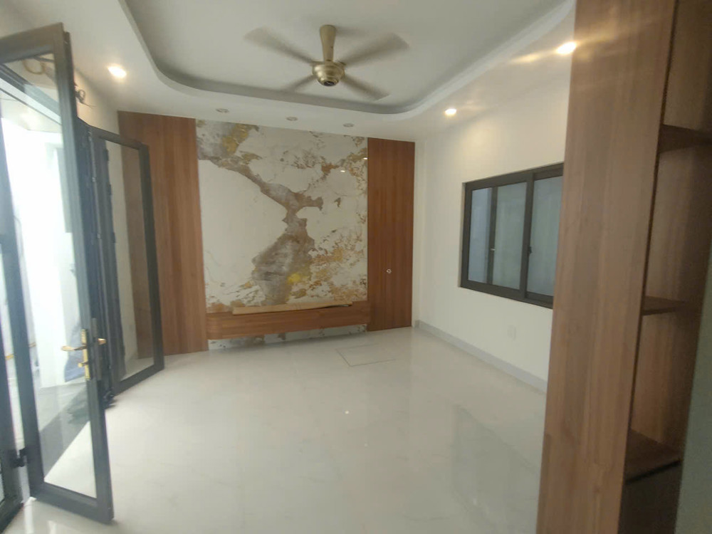 BÁN NHÀ ĐẸP MỚI KOONG - LẠC LONG QUÂN - TÂY HỒ, DT 72m2, MT4.8m, 5 tầng (Chỉ 11.5 tỷ)