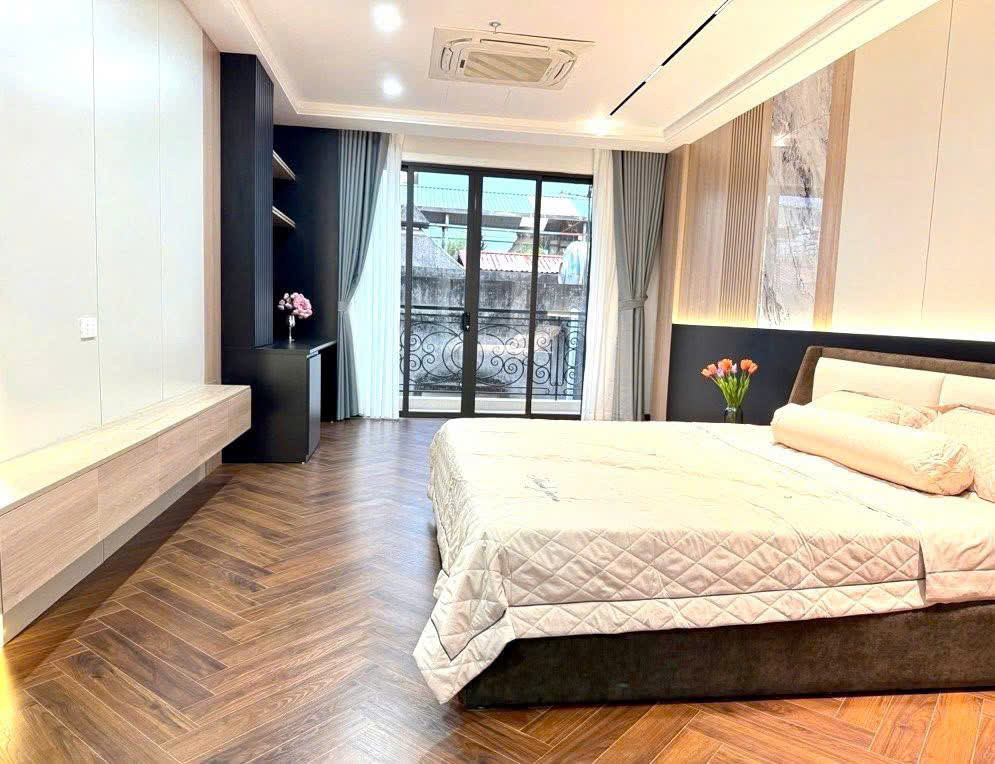 BÁN NHÀ ĐẸP NGUYỄN VĂN LINH LONG BIÊN, THANG MÁY-MỚI TINH- OTO TRÁNH-55M NHỈNH 9 TỶ(TL) BÁN NHÀ ĐẸP NGUYỄN VĂN LINH LONG BIÊN, THANG MÁY-MỚI TINH- OTO TRÁNH-55M NHỈNH 9 TỶ(TL)
