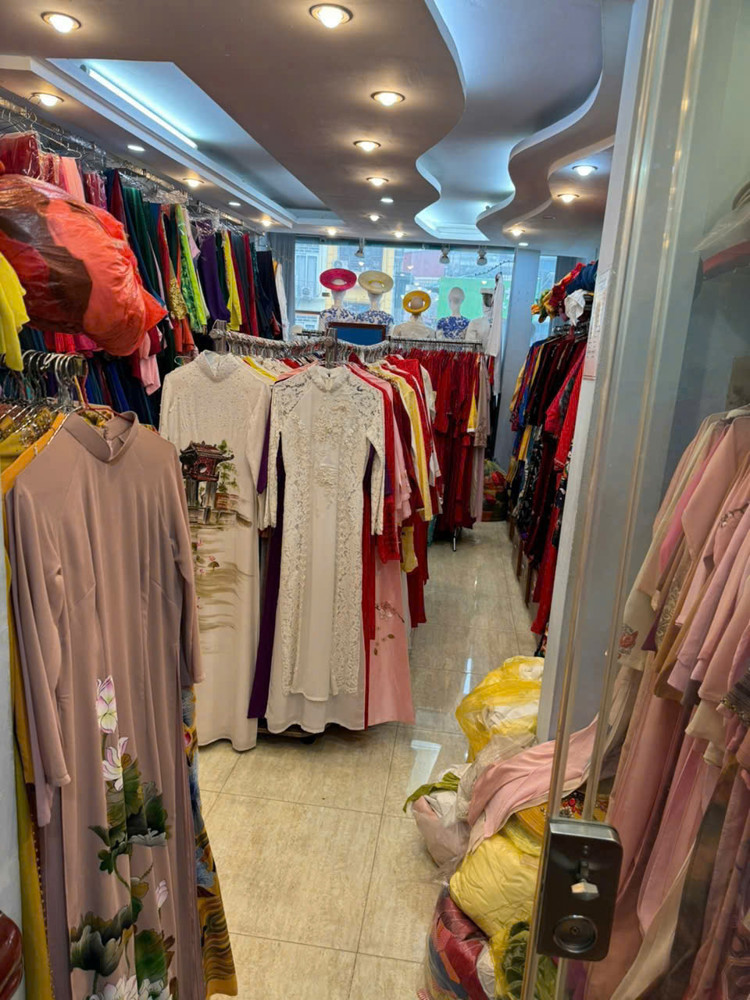 MẶT PHỐ LÔ GÓC - DÂN XÂY - 6 TẦNG - VỈA HÈ RỘNG - KINH DOANH ĐA NGHÀNH Kim Mã 30m, 24 tỷ Ba Đình MẶT PHỐ LÔ GÓC - DÂN XÂY - 6 TẦNG - VỈA HÈ RỘNG - KINH DOANH ĐA NGHÀNH Kim Mã 30m, 24 tỷ Ba Đình