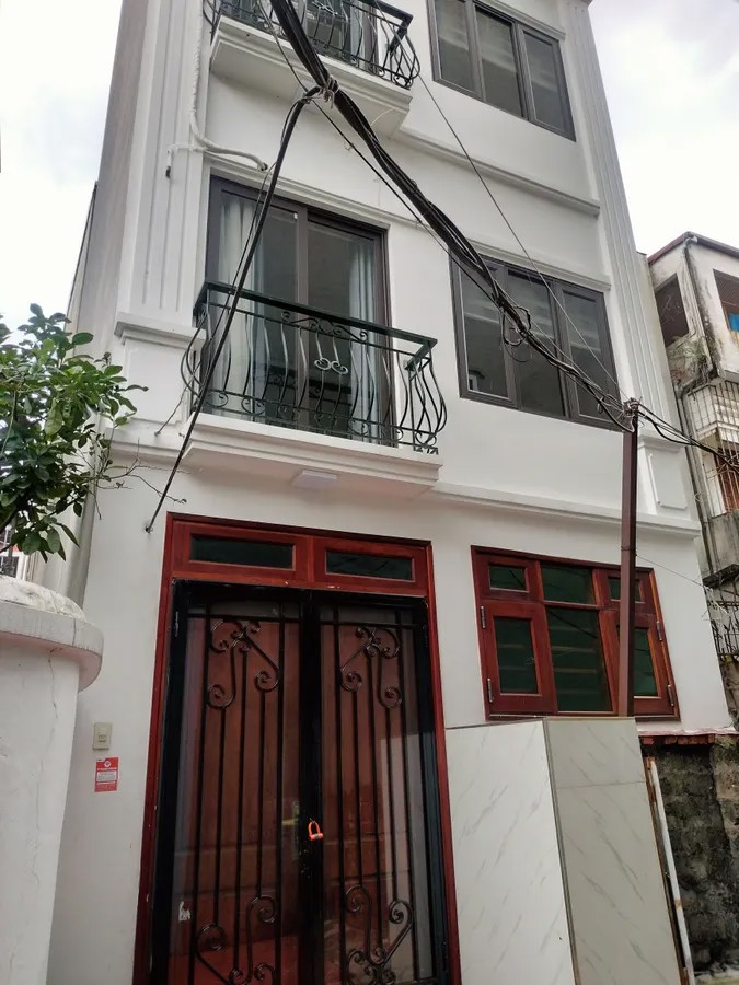 BAN NHÀ DÂN XÂY 4 TẦNG Phố Nguyễn VănCừ -Long Biên 36m2 X 7.6 Tỷ BAN NHÀ DÂN XÂY 4 TẦNG Phố Nguyễn VănCừ -Long Biên 36m2 X 7.6 Tỷ