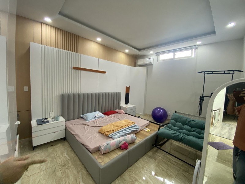 Bán nhà 3 tầng, 6PN đường Số 8, Tăng Nhơn Phú B, Q.9 , TP HCM, DT- 130m2, Sổ hồng. Giá 10.85 tỷ