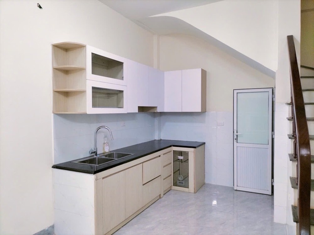 Bán 40m2 nhà 4 tầng Văn Tiến Dũng dân xây full nội thất ngay sát bể bơi Từ Liêm