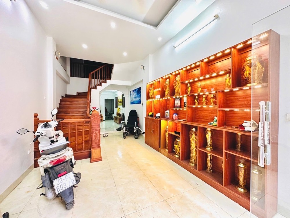 Nhà Phố Trung Kính, ô tô vào nhà, kinh doanh thuận tiện. Nhà 6 tầng - 6 ngủ - Gần 60m2 - Giá nhỉnh