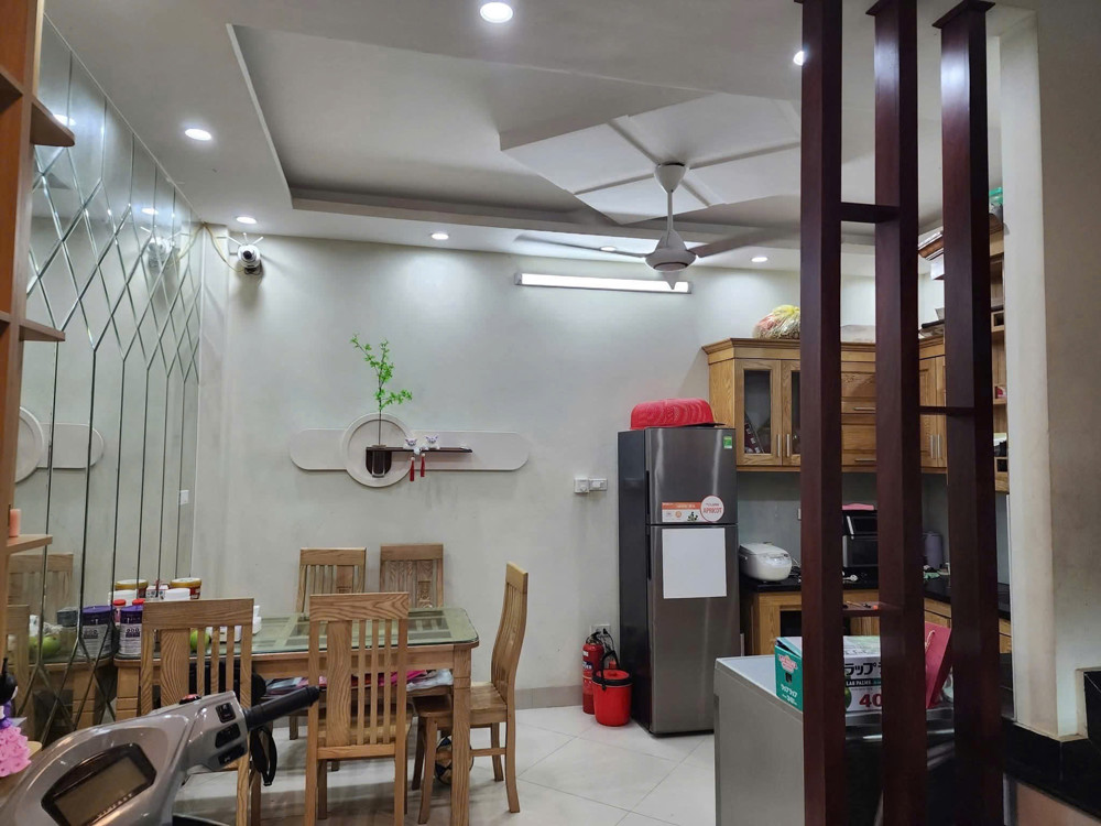 BÁN CĂN NHÀ ĐẸP NHẤT LÊ QUANG ĐẠO -PHÚ ĐÔ-40M -4 TẦNG-9,6 TỶ BÁN CĂN NHÀ ĐẸP NHẤT LÊ QUANG ĐẠO -PHÚ ĐÔ-40M -4 TẦNG-9,6 TỶ