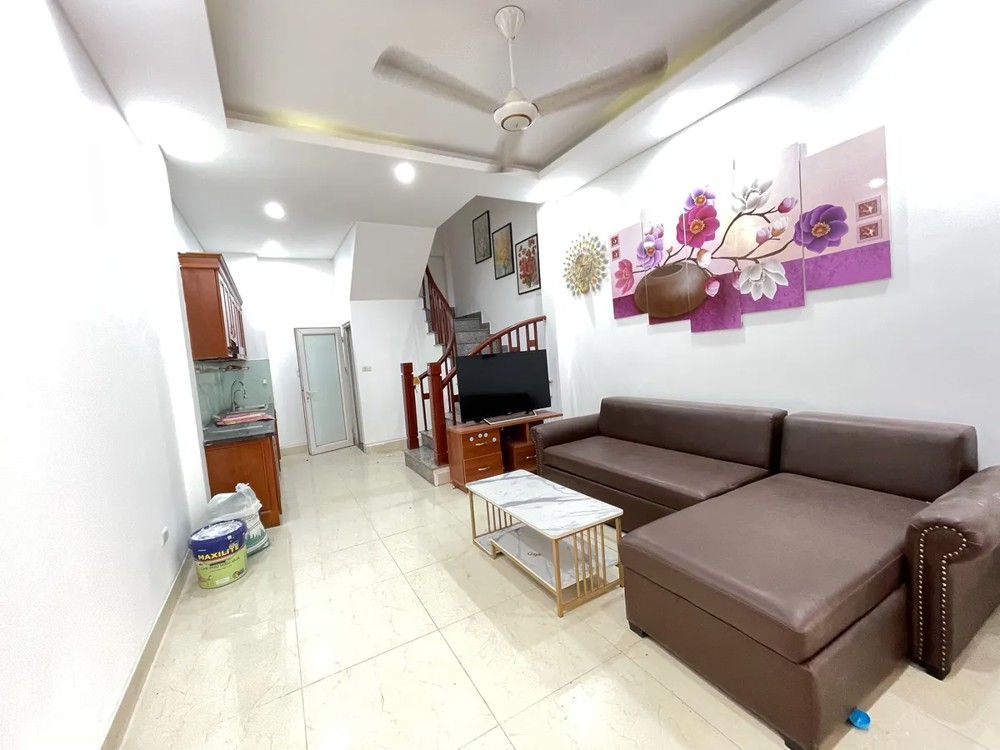NHÀ MỚI Ở LUÔN Nguyễn Văn Linh 31m2 X 4 Tầng  5.86 tỷ Long Biên - Hà Nội