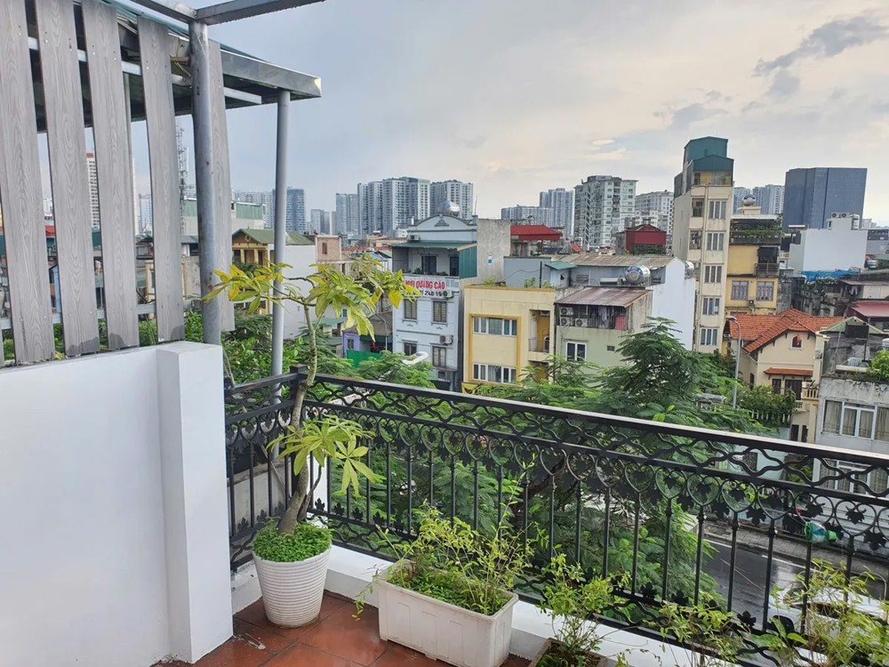 Bán Nhà Nguyễn Khoái 30m2. 5 tầng. mặt tiền 3.21m. giá 12.6 Tỷ Hai Bà Trưng Hà Nội