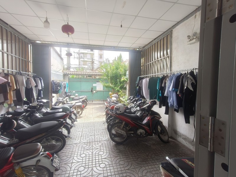 Bán nhà 3 tầng, 6PN đường Số 8, Tăng Nhơn Phú B, Q.9 , TP HCM, DT- 130m2, Sổ hồng. Giá 10.85 tỷ