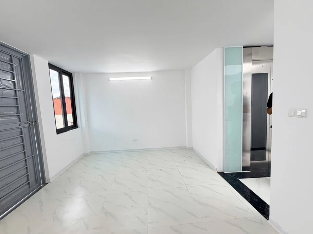 Bán Nhà Trường Chinh 39/41m2. 6 tầng. mặt tiền 4.5m. giá chỉ 12.2 Tỷ Đống Đa Hà Nội