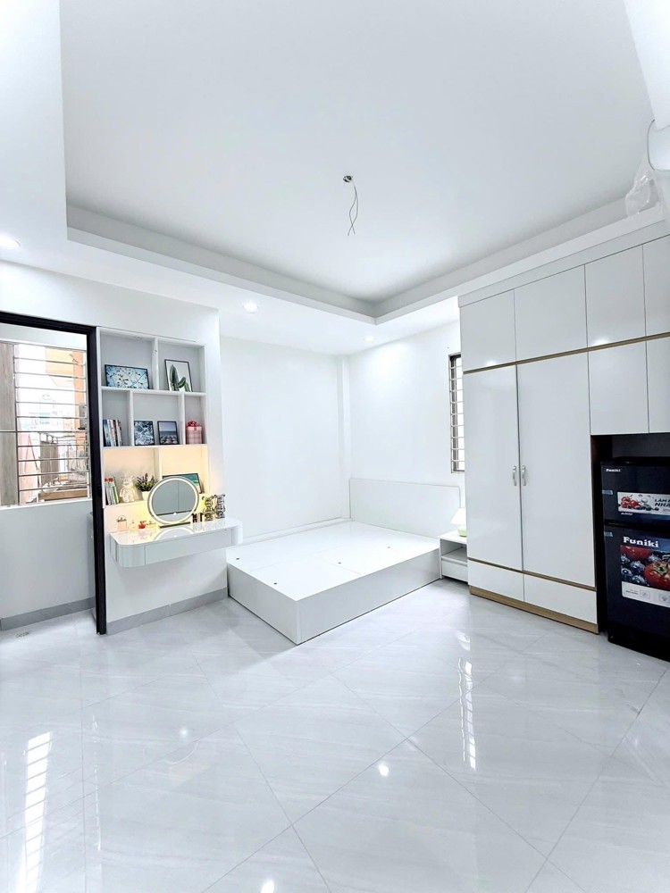 Cho con ra ở riêng - Cần bán gấp tòa CCMN ngõ 254 Minh Khai