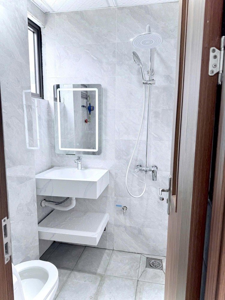 Cho con ra ở riêng - Cần bán gấp tòa CCMN ngõ 254 Minh Khai