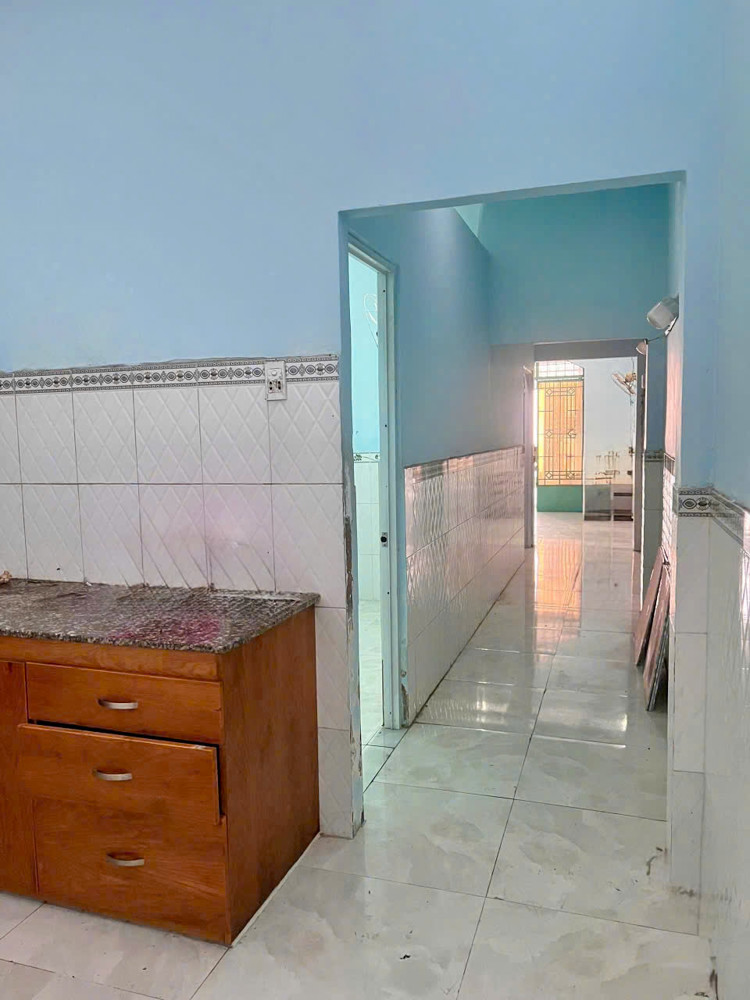 BÁN NHÀ CẤP 4 –SHR 5 X 20M  TRỊNH THỊ DỐI, ĐÔNG THẠNH, HÓC MÔN HẺM XE HƠITHÔNG