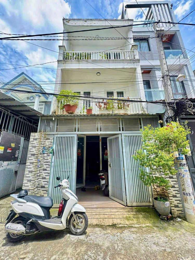 ❤️ Nhà đẹp 3 tầng, diện tích 90m2 (4.5 x 20), giá chỉ 5.3 tỷ