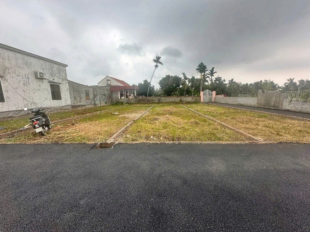8xx Triệu - Lô 82,7m² đường nhựa 4m, giá hiếm tại Kính Trực Tân Phong Kiến Thụy  ZALO 0567 222 555 8xx Triệu - Lô 82,7m² đường nhựa 4m, giá hiếm tại Kính Trực Tân Phong Kiến Thụy  ZALO 0567 222 555