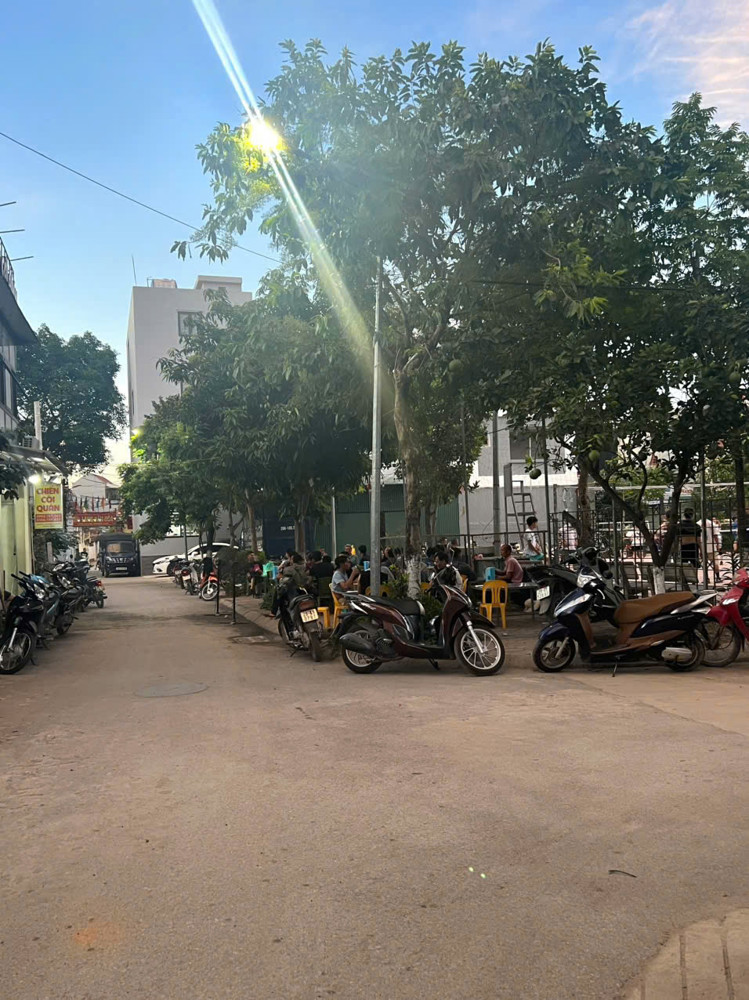 CC EM CẦN BÁN LÔ ĐẤT THÔN NHUỆ . ĐỨC THƯỢNG .HOÀI ĐỨC. HÀ NỘI. 53.4M LÔ GÓC CÁCH KHU VUI TRƠI . HỒ CC EM CẦN BÁN LÔ ĐẤT THÔN NHUỆ . ĐỨC THƯỢNG .HOÀI ĐỨC. HÀ NỘI. 53.4M LÔ GÓC CÁCH KHU VUI TRƠI . HỒ