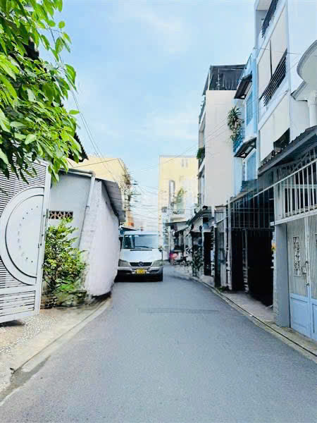 BÁN NHÀ HXH TRƯỜNG CHINH – KHU VIP BÀU CÁT – 51M² – 4 TẦNG – GIÁ CHỈ 8.8 BÁN NHÀ HXH TRƯỜNG CHINH – KHU VIP BÀU CÁT – 51M² – 4 TẦNG – GIÁ CHỈ 8.8