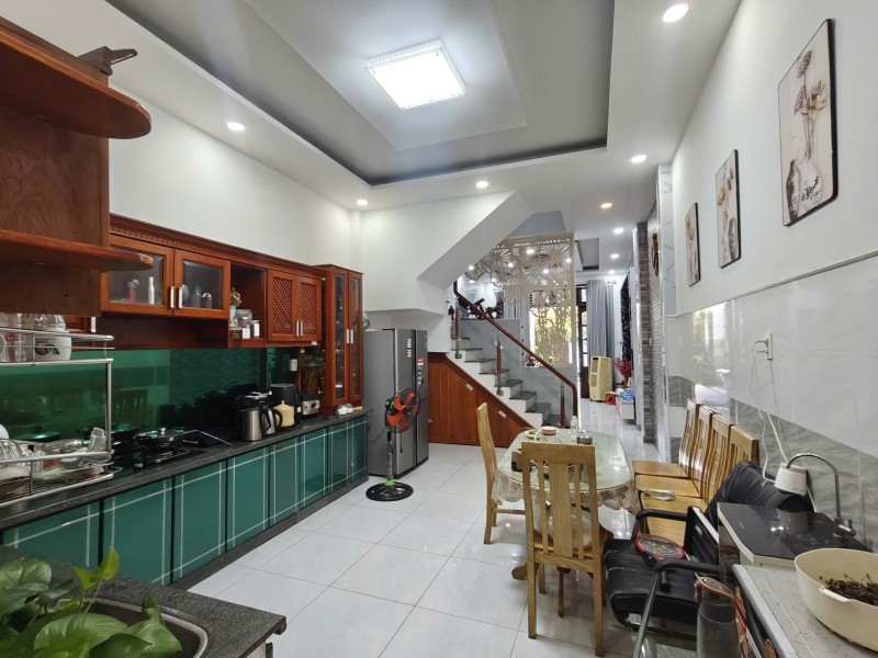 Bán nhà riêng 3 tầng, 89m2, 4PN, đường 102, Tăng Nhơn Phú A, Q.9. TP HCM Sổ hồng, 7.95 tỷ Bán nhà riêng 3 tầng, 89m2, 4PN, đường 102, Tăng Nhơn Phú A, Q.9. TP HCM Sổ hồng, 7.95 tỷ