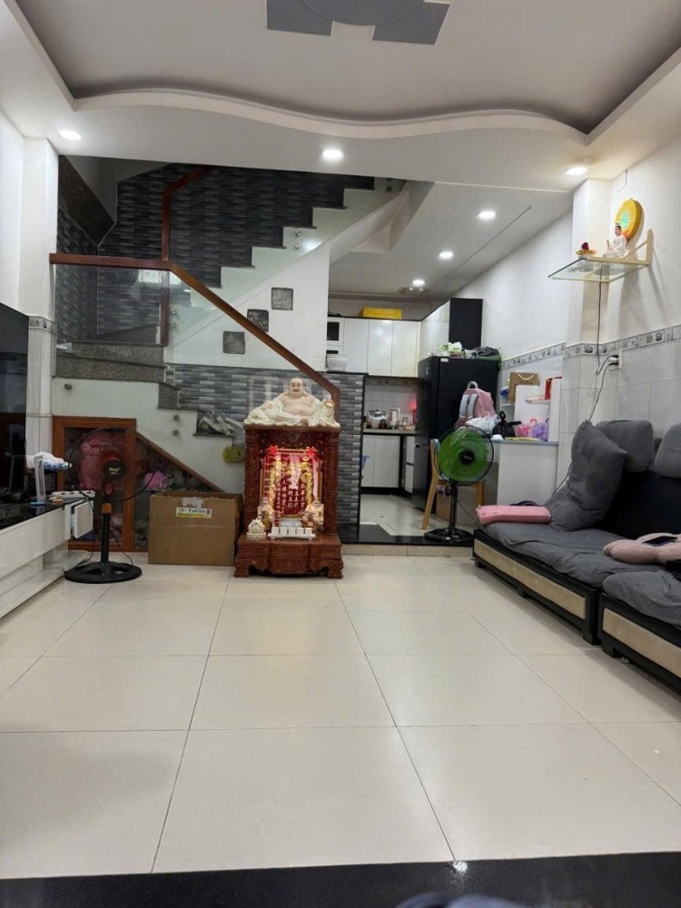Nhỉnh 3 Tỷ – Gần Tên Lửa – 32M2 (4 x 8) – 2 Phòng Ngủ Mới Ở Ngay Nhỉnh 3 Tỷ – Gần Tên Lửa – 32M2 (4 x 8) – 2 Phòng Ngủ Mới Ở Ngay