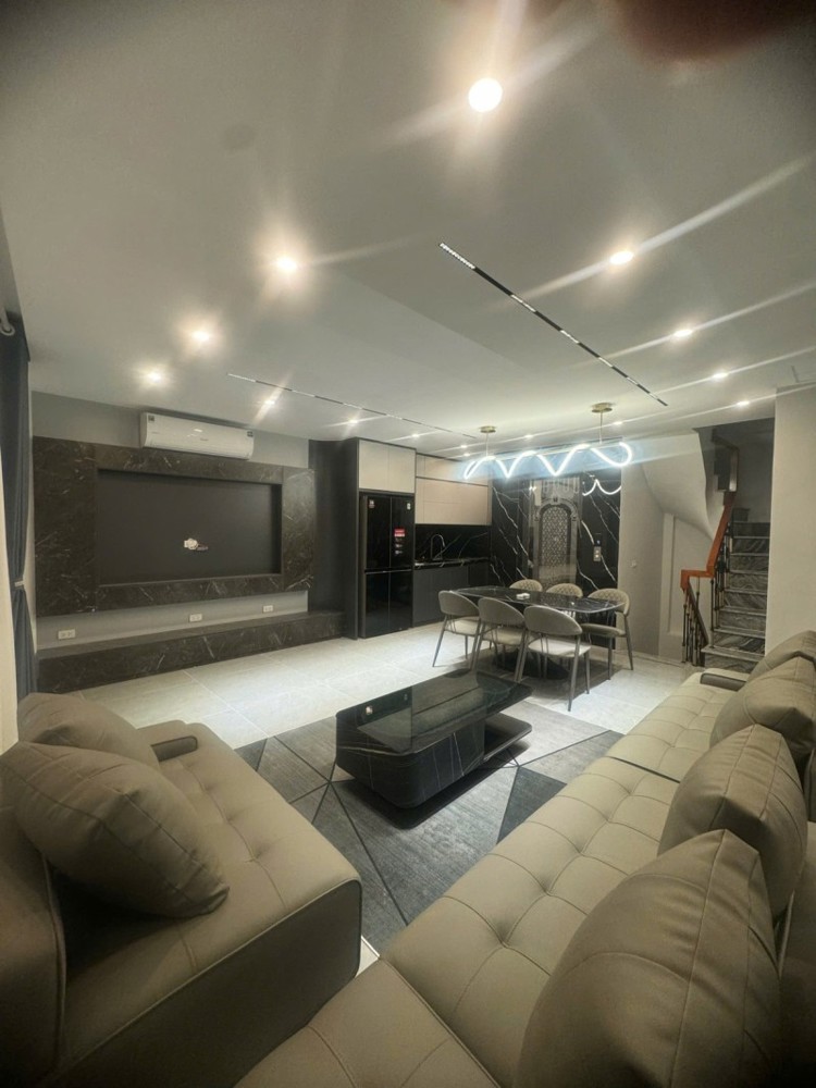 NHÀ MỚI- LÔ GÓC - Ô TÔ VÀO NHÀ Ngọc Lâm 30m2 X7 tầng X 8.6 Tỷ Long Biên - Hà Nội NHÀ MỚI- LÔ GÓC - Ô TÔ VÀO NHÀ Ngọc Lâm 30m2 X7 tầng X 8.6 Tỷ Long Biên - Hà Nội