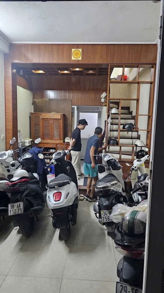 BÁN NHÀ PHÂN LÔ KIM MÃ - GẦN CÔNG VIÊN THỦ LỆ - 2 THOÁNG - GIÁ 11.9 TỶ BÁN NHÀ PHÂN LÔ KIM MÃ - GẦN CÔNG VIÊN THỦ LỆ - 2 THOÁNG - GIÁ 11.9 TỶ