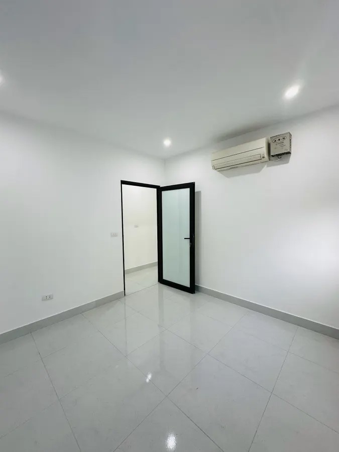 Bán nhà ngõ 3 gác Phố Định Công Hạ Trần Hoà, 63m2 x 2 tầng, mặt tiền 4m, giá 3.8 tỷ Bán nhà ngõ 3 gác Phố Định Công Hạ Trần Hoà, 63m2 x 2 tầng, mặt tiền 4m, giá 3.8 tỷ