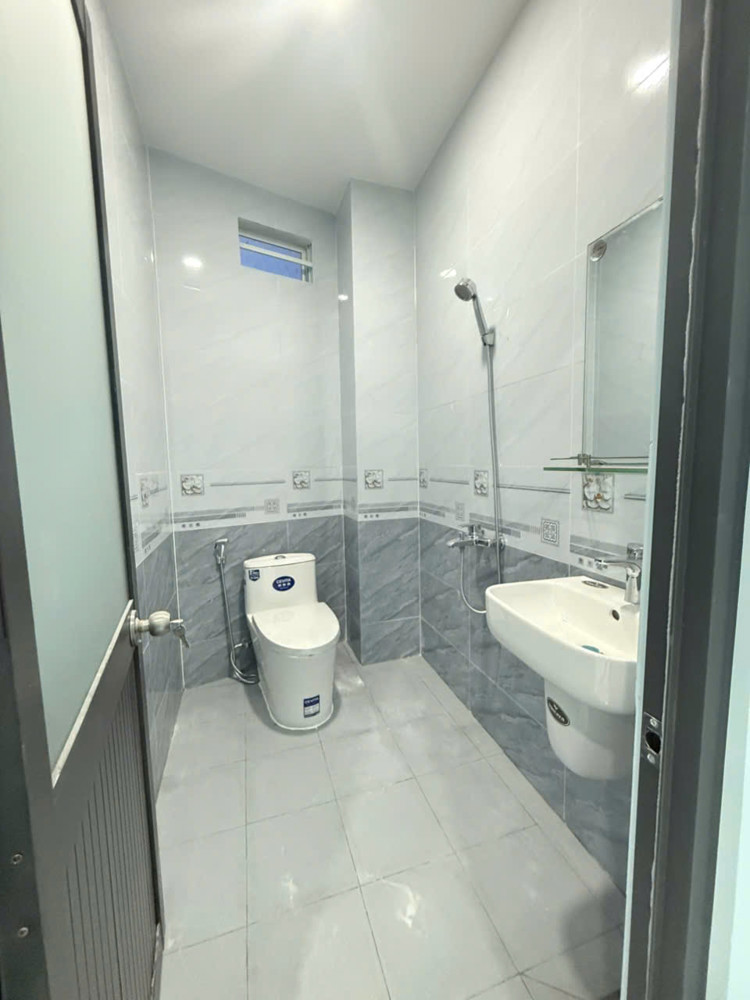 Bán nhà ĐẸP 2 Tầng P.Biên Hòa,SHR đường xe hơi,gần CA phường,giá rẻ Bán nhà ĐẸP 2 Tầng P.Biên Hòa,SHR đường xe hơi,gần CA phường,giá rẻ