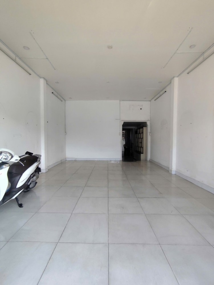Bán nhà 2T MẶT TIỀN Nguyễn Thị Minh Khai,ngang 5M,ngay ngã 4 Chiêu Liêu Bán nhà 2T MẶT TIỀN Nguyễn Thị Minh Khai,ngang 5M,ngay ngã 4 Chiêu Liêu