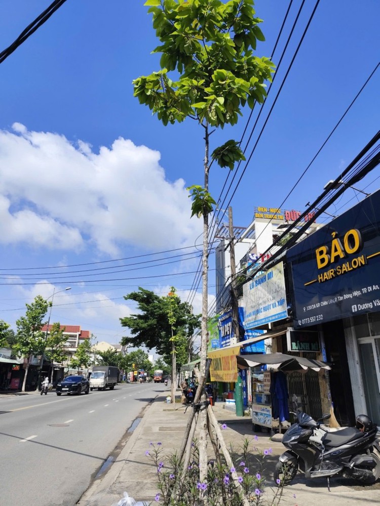 Bán nhà 2T MẶT TIỀN Nguyễn Thị Minh Khai,ngang 5M,ngay ngã 4 Chiêu Liêu Bán nhà 2T MẶT TIỀN Nguyễn Thị Minh Khai,ngang 5M,ngay ngã 4 Chiêu Liêu