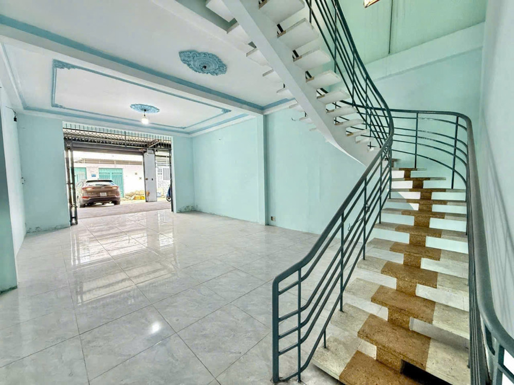 HÀNG HIẾM GIỮA LÒNG QUẬN 12 – NHÀ 1 LẦU NGANG KHỦNG 10M – CHỈ 11,89 TỶ HÀNG HIẾM GIỮA LÒNG QUẬN 12 – NHÀ 1 LẦU NGANG KHỦNG 10M – CHỈ 11,89 TỶ