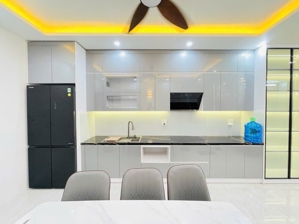 BÁN NHÀ ĐẸP NGỌC THUỴ LONG BIÊN, OTO ĐỖ CỬA,PHÂN LÔ,MỚI TINH,40M NHỈNH 7 TỶ(TL) BÁN NHÀ ĐẸP NGỌC THUỴ LONG BIÊN, OTO ĐỖ CỬA,PHÂN LÔ,MỚI TINH,40M NHỈNH 7 TỶ(TL)
