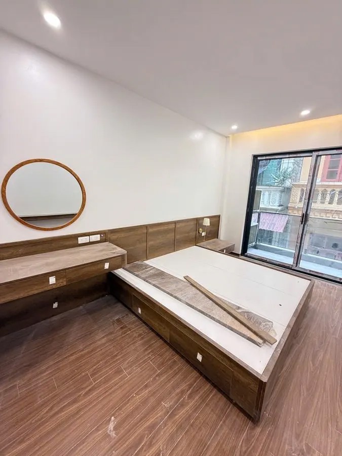 NHÀ MƯỚI KÍNH KOONG  Ngọc Thụy 6 TẦNG THANG MÁY FULL NỘI THẤT Ô TÔ NGỦ TRONG NHÀ 11.8 tỷ Long Biên NHÀ MƯỚI KÍNH KOONG  Ngọc Thụy 6 TẦNG THANG MÁY FULL NỘI THẤT Ô TÔ NGỦ TRONG NHÀ 11.8 tỷ Long Biên