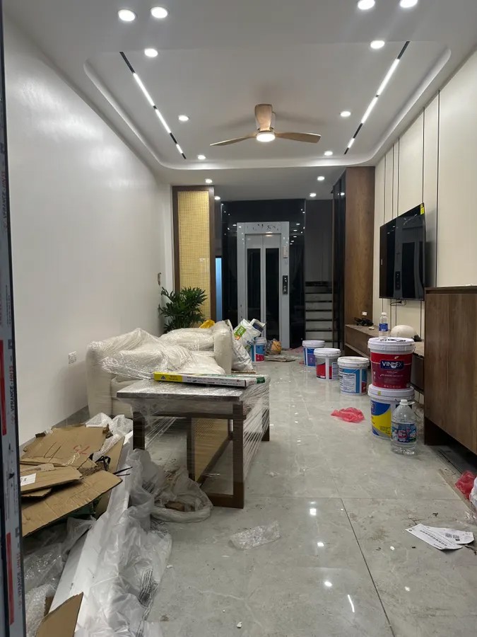 NHÀ MƯỚI KÍNH KOONG  Ngọc Thụy 6 TẦNG THANG MÁY FULL NỘI THẤT Ô TÔ NGỦ TRONG NHÀ 11.8 tỷ Long Biên NHÀ MƯỚI KÍNH KOONG  Ngọc Thụy 6 TẦNG THANG MÁY FULL NỘI THẤT Ô TÔ NGỦ TRONG NHÀ 11.8 tỷ Long Biên