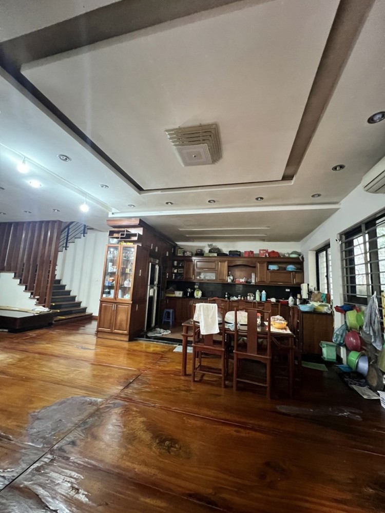 BIỆT THỰ SÂN VƯỜN SIÊU ĐẸP – XUÂN ĐỈNH, BẮC TỪ LIÊM 💎
 245m² – 4 tầng – MT 15m – Giá 51 tỷ BIỆT THỰ SÂN VƯỜN SIÊU ĐẸP – XUÂN ĐỈNH, BẮC TỪ LIÊM 💎
 245m² – 4 tầng – MT 15m – Giá 51 tỷ