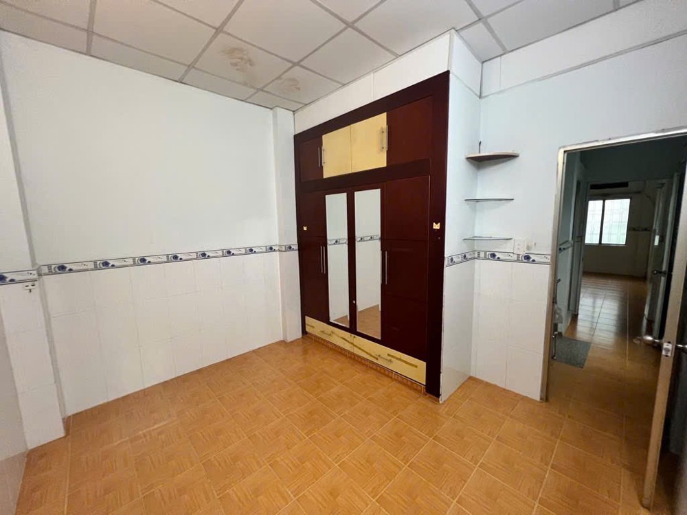 4.3❌12m, NHÀ BÁN 2 TẦNG, NGAY BV HỒNG ĐỨC, P11 GÒ VẤP, 4.2 TỶ TL 4.3❌12m, NHÀ BÁN 2 TẦNG, NGAY BV HỒNG ĐỨC, P11 GÒ VẤP, 4.2 TỶ TL