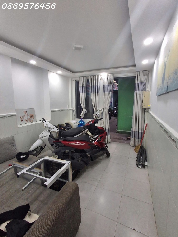 BÁN NHÀ NGAY TRUNG TÂM TP NHA TRANG CHỈ CÓ 2 TỶ BÁN NHÀ NGAY TRUNG TÂM TP NHA TRANG CHỈ CÓ 2 TỶ