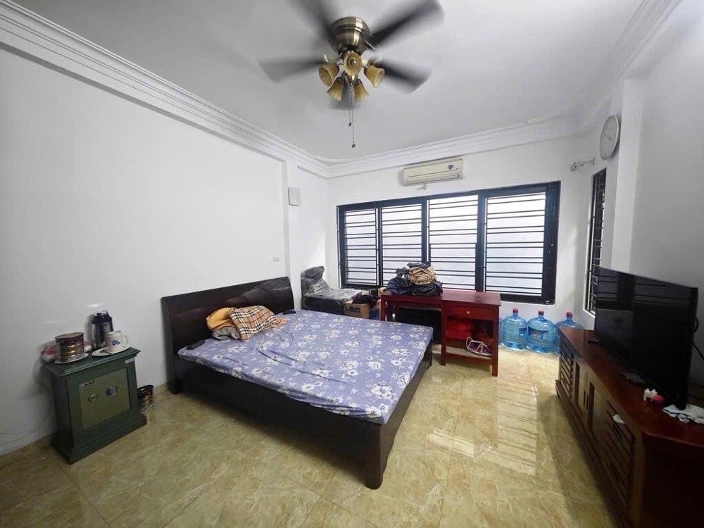 VŨ MIÊN TÂY HỒ DT 43M x7 TẦNG THANG MÁY 13,5 TỶ,VÀI BƯỚC RA HỒ VŨ MIÊN TÂY HỒ DT 43M x7 TẦNG THANG MÁY 13,5 TỶ,VÀI BƯỚC RA HỒ