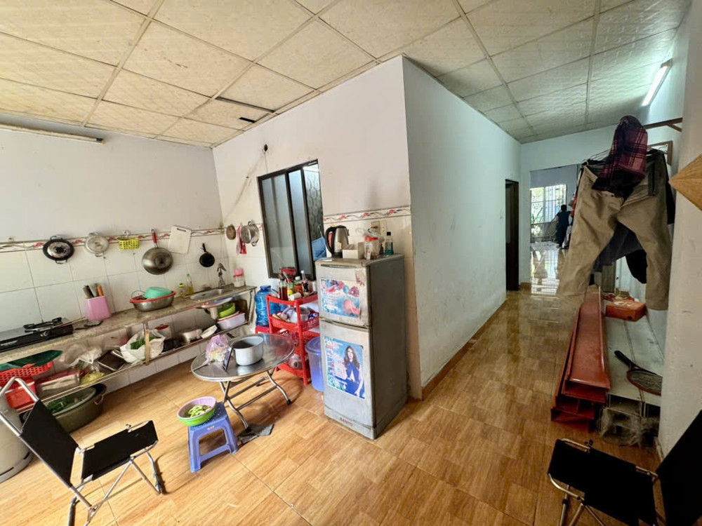 Nhà Mặt tiền SHR Đ.8m 240m2, Nở hậu – Song Hành Hóc Môn SS Nhà Mặt tiền SHR Đ.8m 240m2, Nở hậu – Song Hành Hóc Môn SS