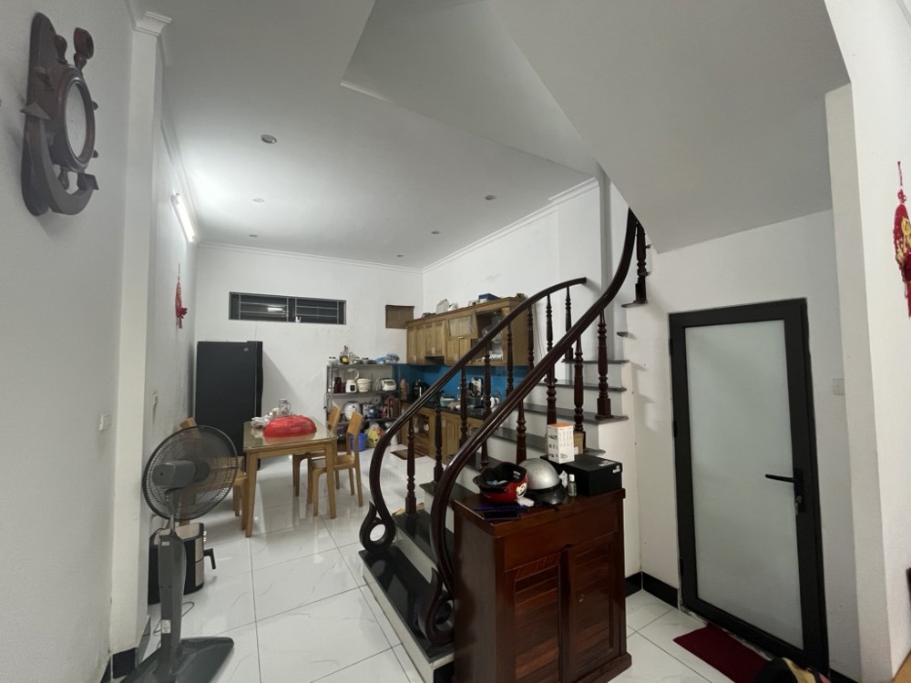BÁN NHÀ GIA QUẤT LONG BIÊN, DÂN XÂY, NỞ HẬU,OTO,38M NHỈNH5 TỶ (TL) BÁN NHÀ GIA QUẤT LONG BIÊN, DÂN XÂY, NỞ HẬU,OTO,38M NHỈNH5 TỶ (TL)