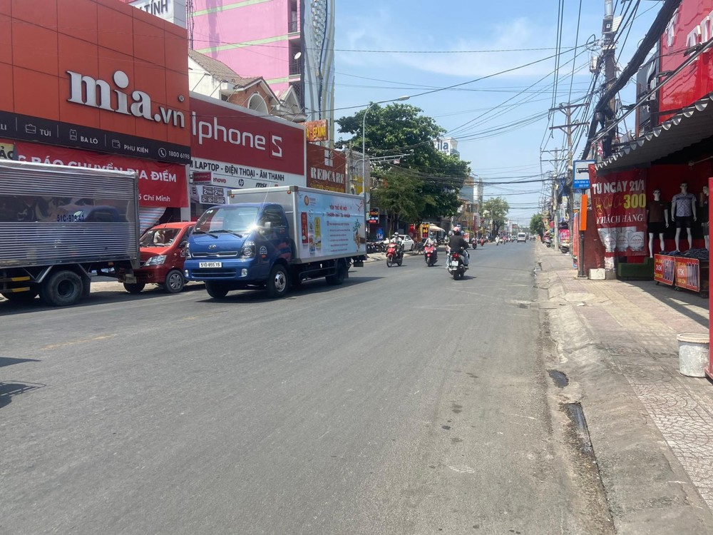 GIẢM SỐC 3,5 TỶ NHÀ MẶT TIỀN LÊ VĂN KHƯƠNG, P.THỚI AN, Q12 – VỊ TRÍ SIÊU HIẾM GIẢM SỐC 3,5 TỶ NHÀ MẶT TIỀN LÊ VĂN KHƯƠNG, P.THỚI AN, Q12 – VỊ TRÍ SIÊU HIẾM