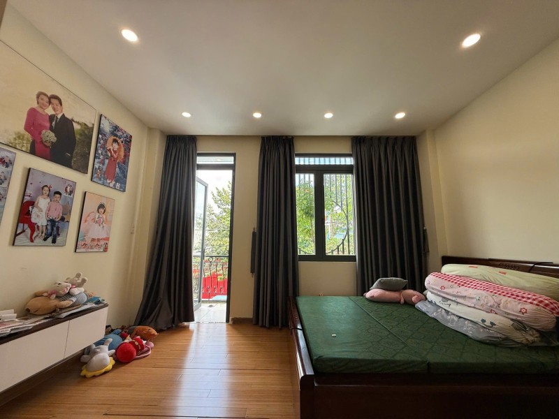 Bán Nhà Đuóng Số 27 Hiệp Bình Chánh, Thủ Đức, 85M2, 3 Tầng, 3Pn, Sh, Giá 12.3 Tỷ