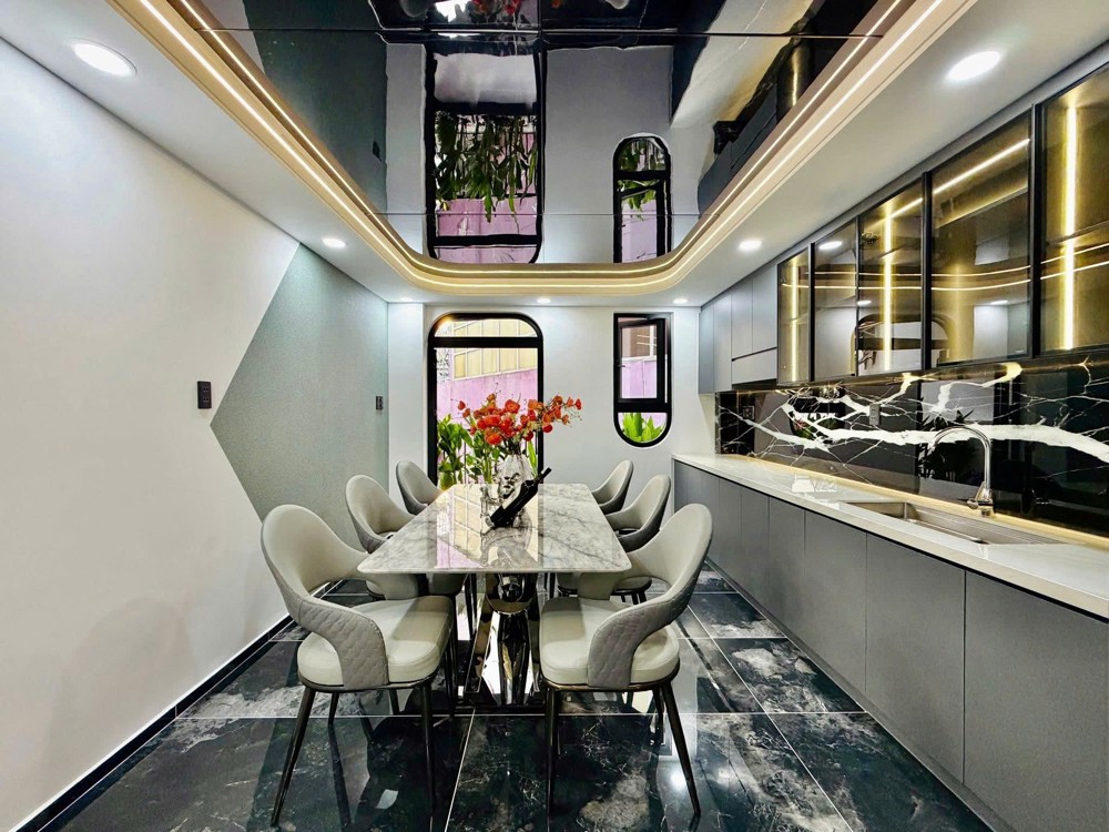 44M2, Bán Nhà 4 Tầng, Xây Mới, Hxh, Nguyễn Văn Lượng, P17 Gò Vấp, 6 Tỷ Hơn