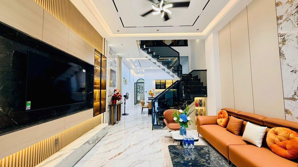 100M2, Bán Nhà Mặt Tiền, 3 Tầng, Đường 12M, Nguyễn Duy Cung, P12 Gò Vấp, 12 Tỷ Xíu